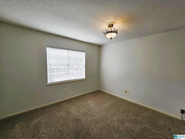 Building Photo - 3413 Sandner Ct