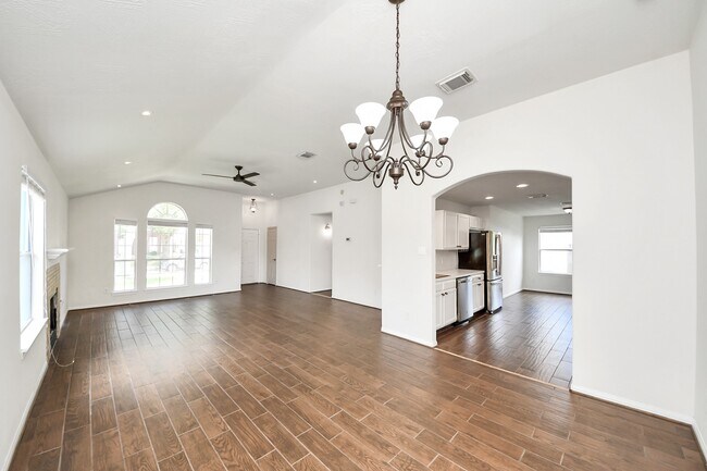 Building Photo - 2511 Orchard Run Way