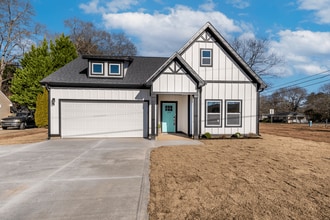 Building Photo - 3 Bed, 2 Bath Home Available in Fountain Inn