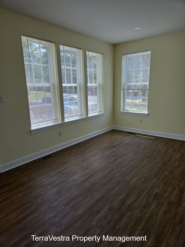Building Photo - Now Showing for 2026-2026 school year 6/1 ...