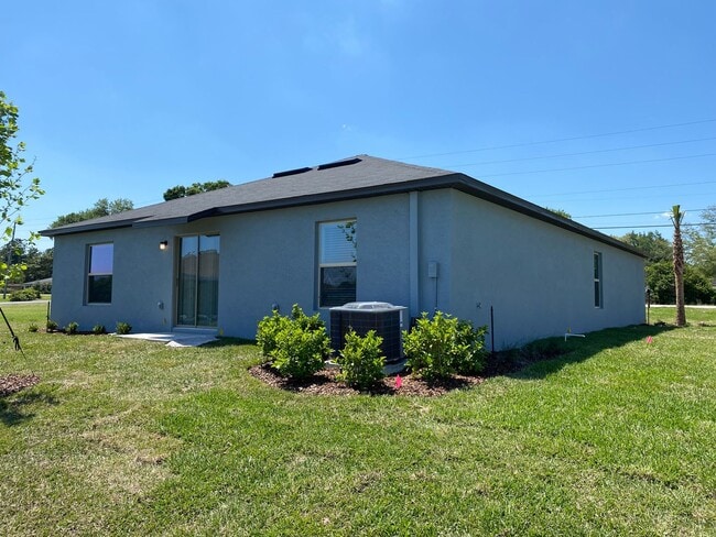 Building Photo - MOVE IN BY END OF MARCH AAND RECEIVE TWO WEEKS FREE!!  Hills Of Tuscany - Great Location, 3/2/2 *...