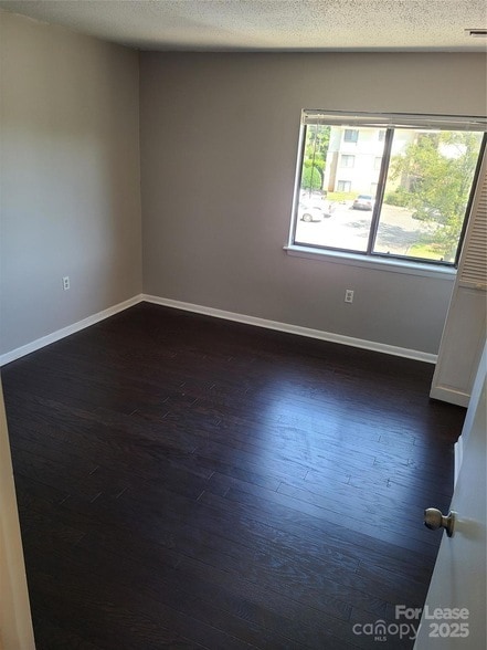 Building Photo - 4811 Spring Lake Dr