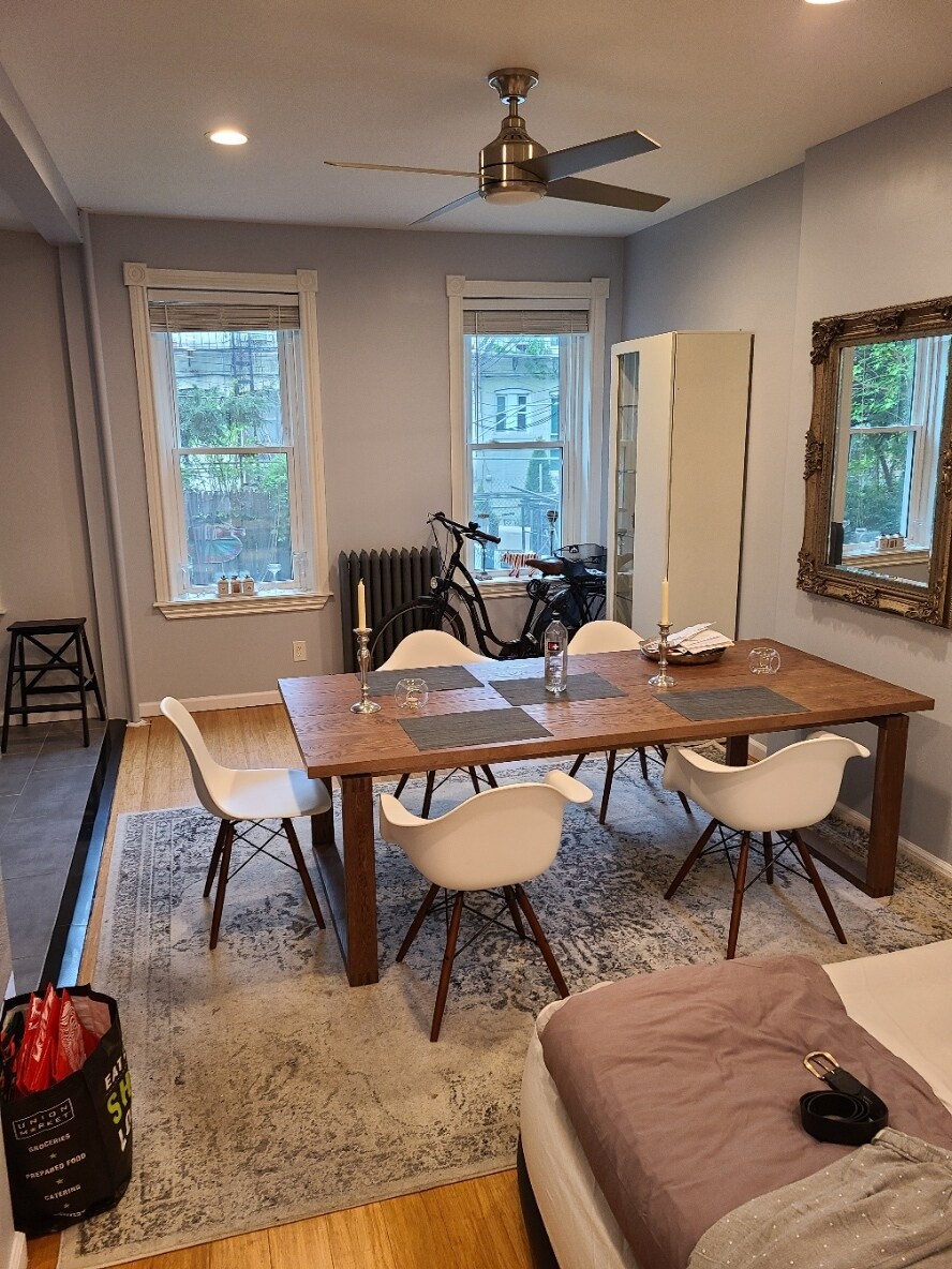 Building Photo - 1517 Greene Ave