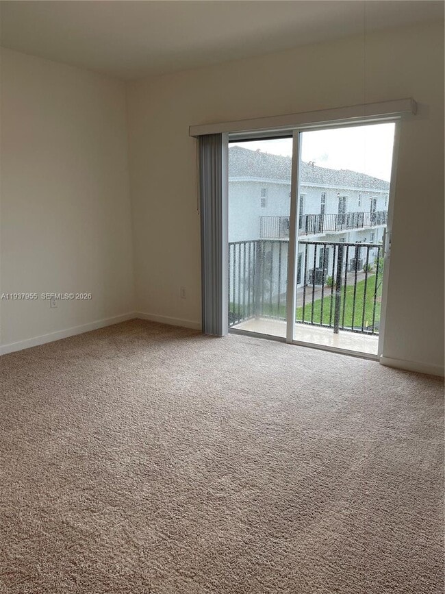 Building Photo - 1672 SE 8th Ave