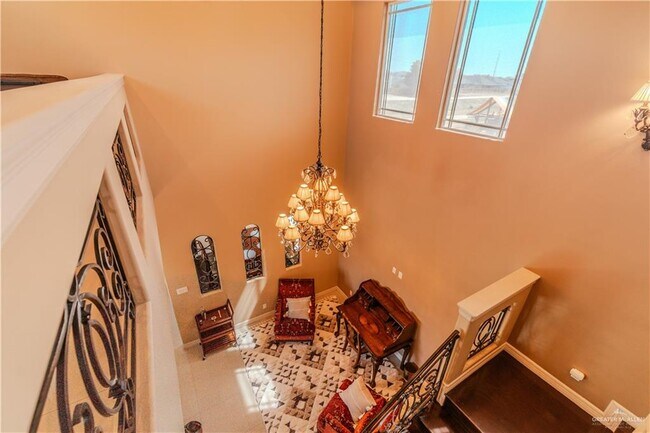 Building Photo - 45 Monroe Ave