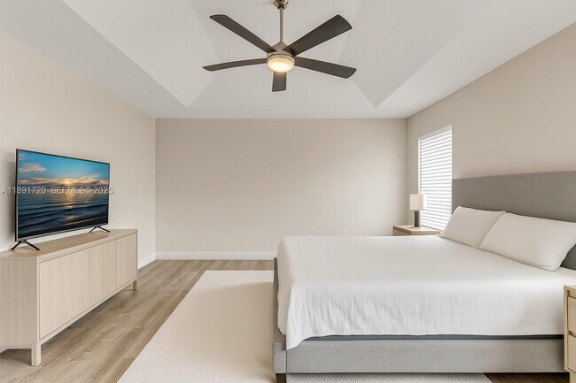 Building Photo - 214 La Costa Ct