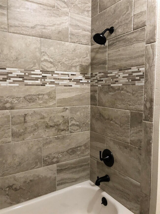 Building Photo - 6319 Deep Canyon Dr