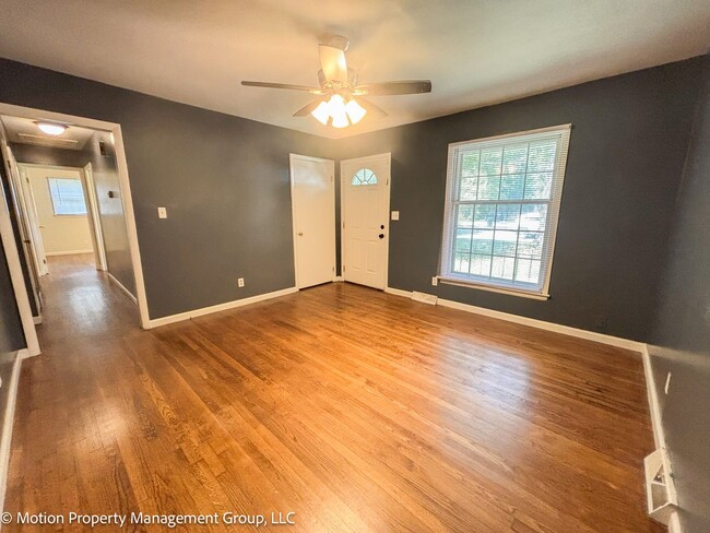 Building Photo - Charming Home in Charlotte, NC