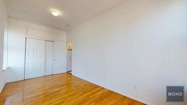 Building Photo - 2 bedroom in Manhattan NY 10003