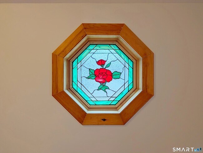 Building Photo - 434 Main St