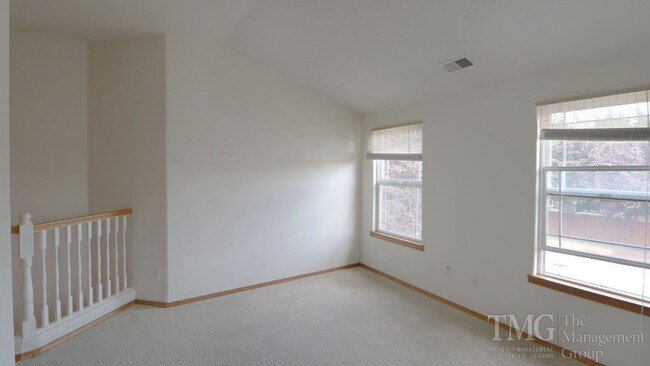 Building Photo - Beautiful 4-Bedroom Home with Custom Finishes & Thoughtful Layout