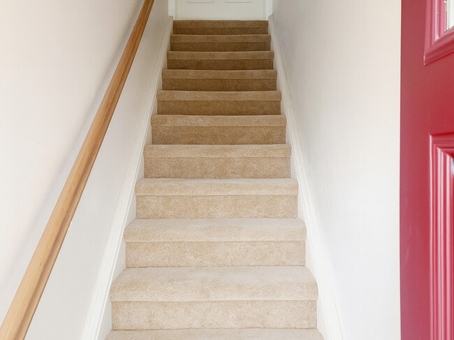 Building Photo - 52 Willow Springs