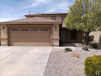 Building Photo - Stunning 3 bedroom, 2.5 bathroom home! Sho...