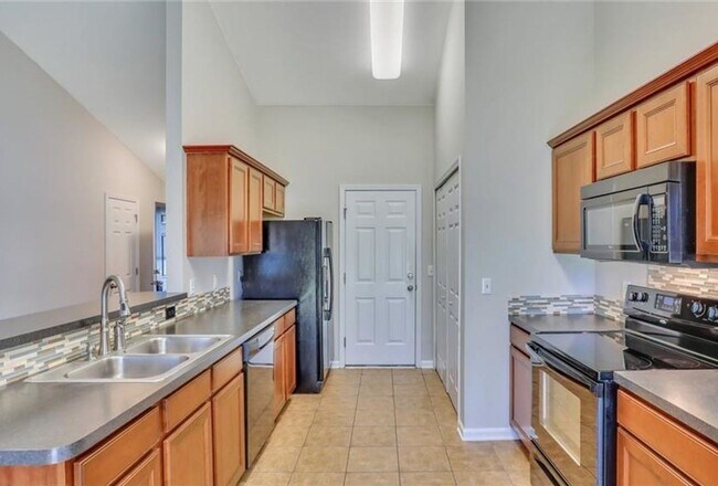 Building Photo - 3 Bed/2 Bath Home in Hamilton Grove at Savannah Quarters