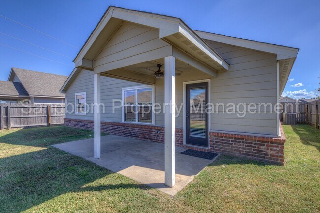 Building Photo - FOR LEASE | Jenks | 4 Bed, 2.5 Bath | $184...