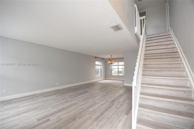 Building Photo - 4801 Grapevine Wy