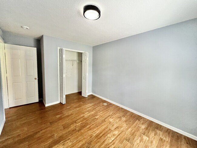 Building Photo - 10542 Autumn Trace Rd