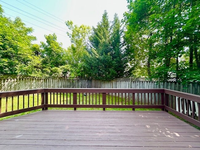 Building Photo - 4523 Gladwyne Dr