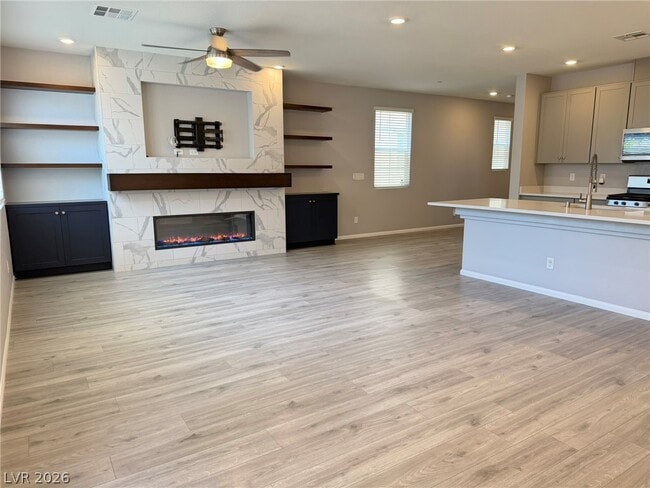 Building Photo - 3025 Gravino Ave
