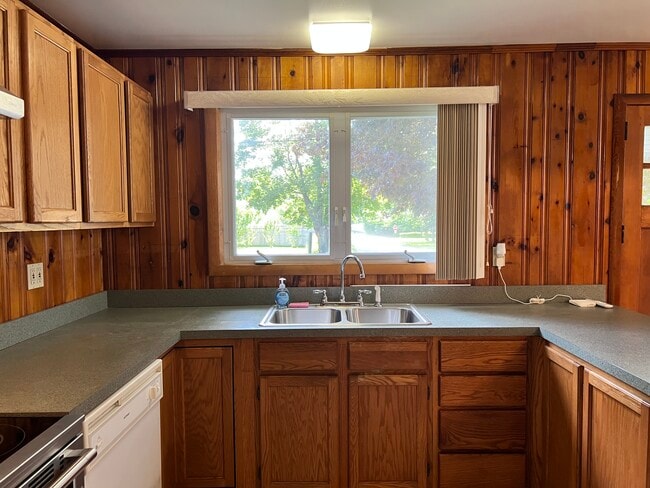 Building Photo - 34 Corsino Ave