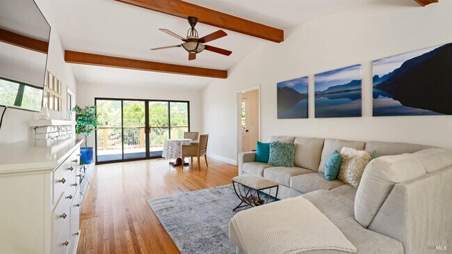 Building Photo - 6131 Batesole Dr