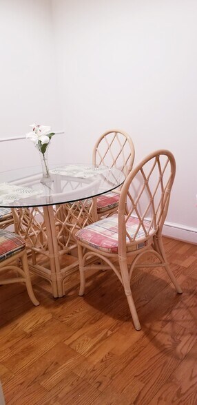 Building Photo - 342 Fairmont Ave