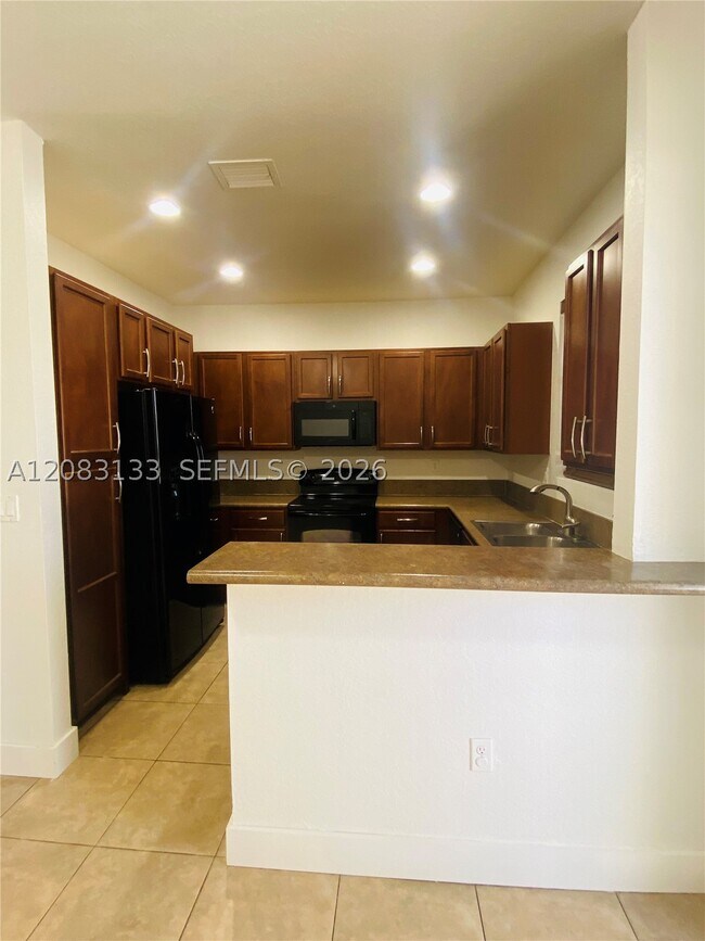 Building Photo - 21401 NW 13th Ct