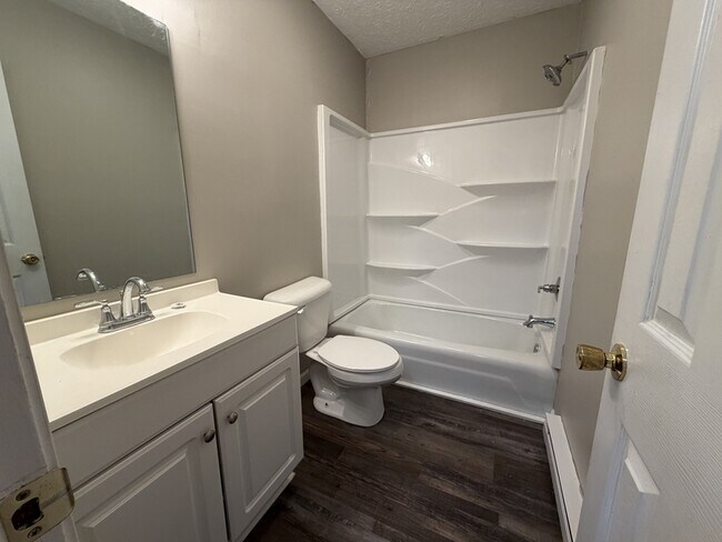 Building Photo - 187 Loch Ln