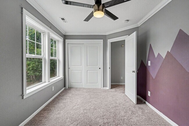 Building Photo - 1321 Chapman Hill Dr NW
