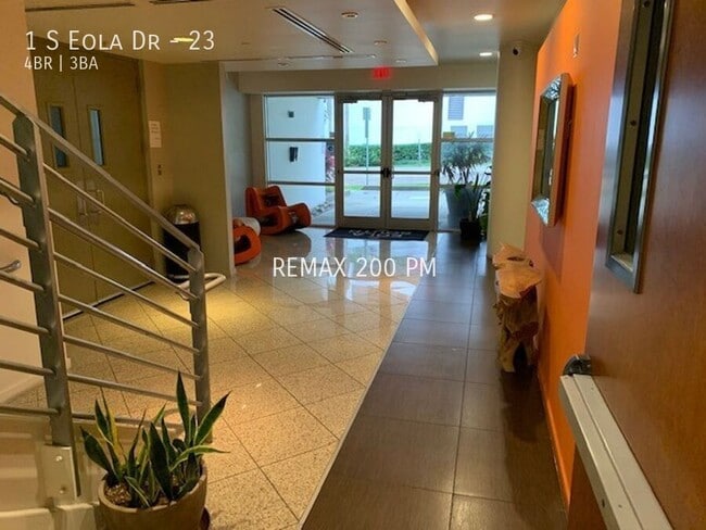 Building Photo - 1 S Eola Dr