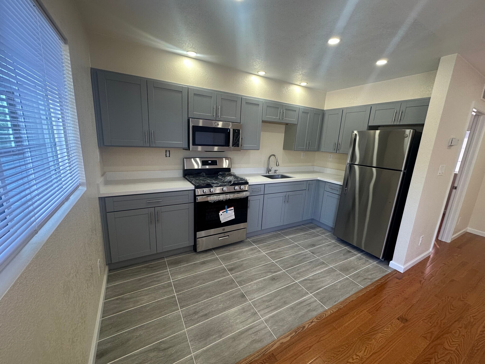 Building Photo - 4027 Fullington St