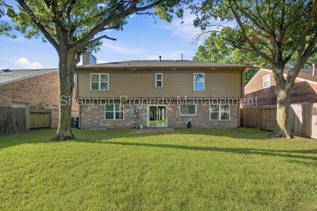 Building Photo - 21218 Park Willow Dr