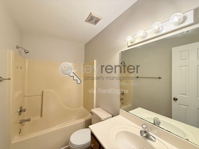 Building Photo - 103 Cedar Tree Ln