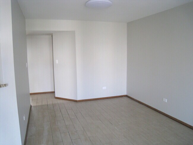 Building Photo - 1235 Harding Ave