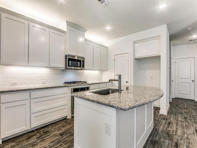Building Photo - 1306 Casselberry Dr