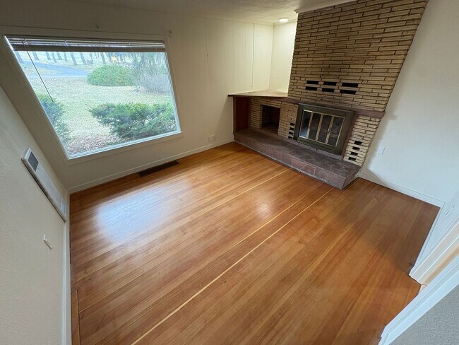 Building Photo - 1133 N Almon St