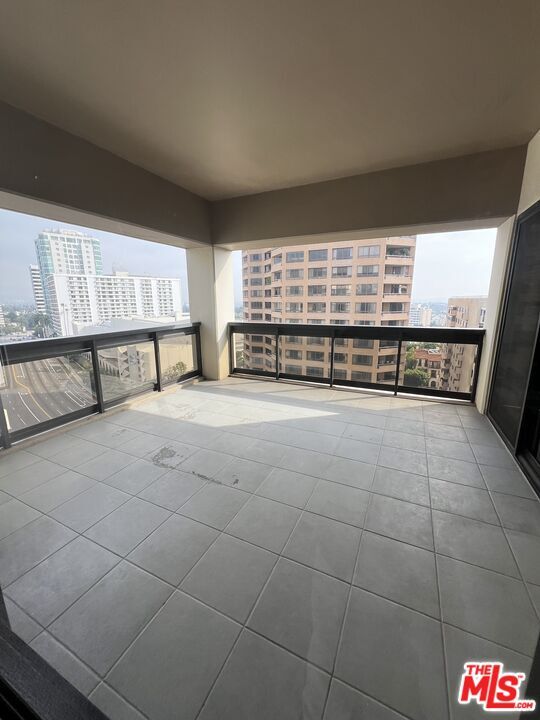 Building Photo - 10445 Wilshire Blvd