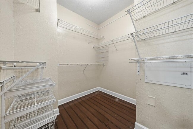 Building Photo - 204 E South St