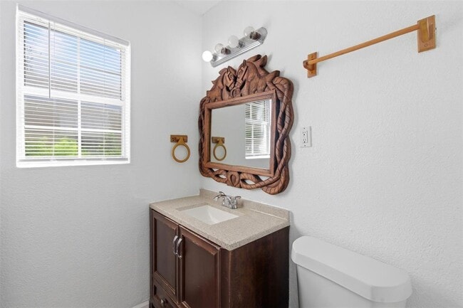 Building Photo - 206 Oscar St