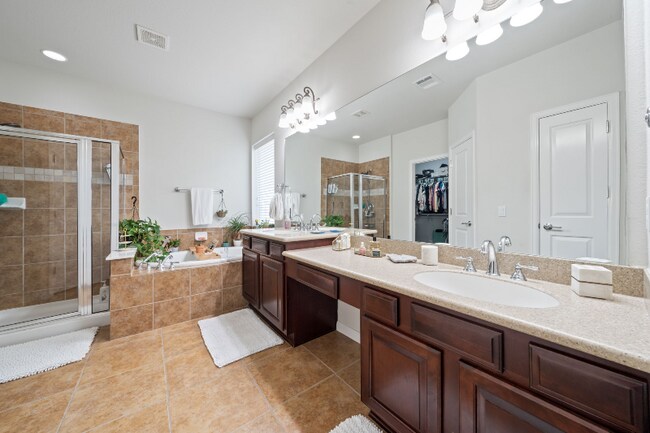 Building Photo - 1581 Grassy Field Rd