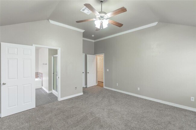 Building Photo - 8016 Breezewood Dr