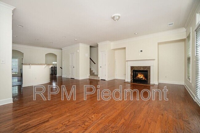 Building Photo - 2786 Birch Grove Ln SE