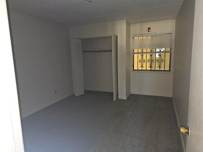 Building Photo - 209 W Miracle Strip Pkwy