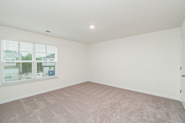 Building Photo - 944 Utopia Ln