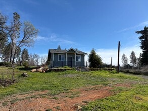 Building Photo - 1329 Taylor Ln