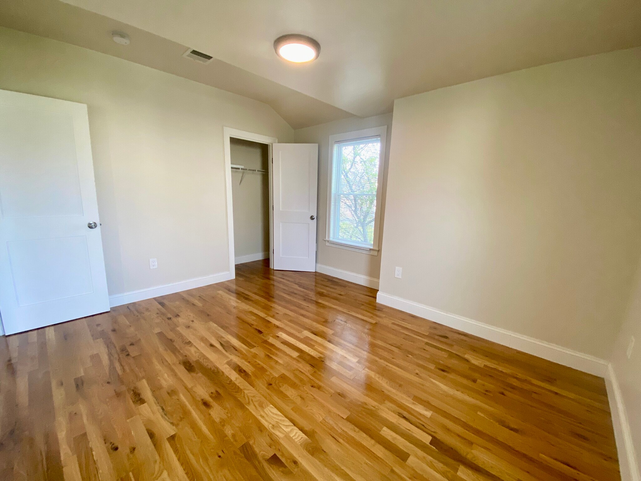 Building Photo - 96 Willis Ave