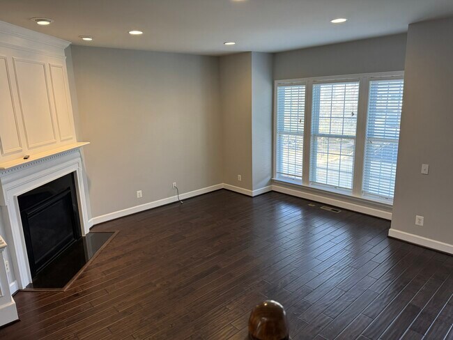 Building Photo - 14828 Potomac Branch Dr