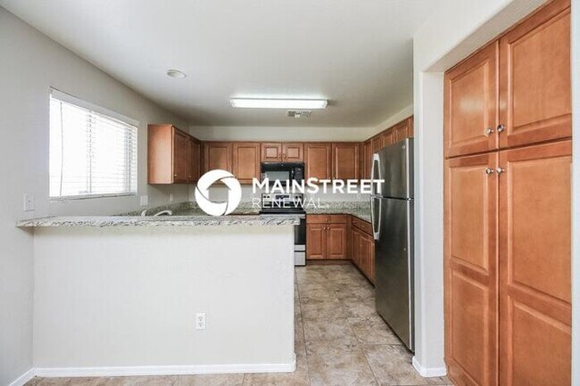 Building Photo - 4 Bedroom Pet-Friendly Home in San Tan Valley, AZ with Main Street Renewal