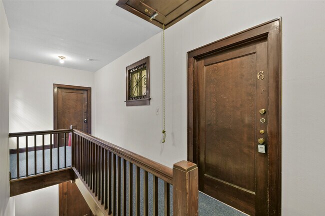 Building Photo - 436 Westmoreland St