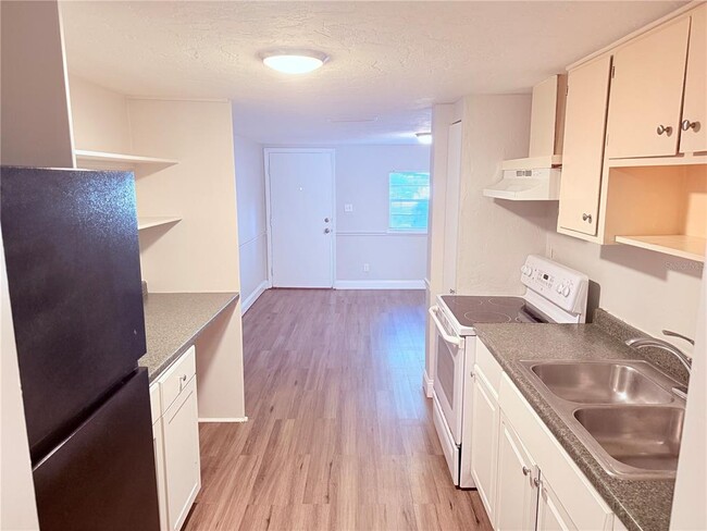 Building Photo - 2200 SE 46 Ter